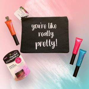 Makeup Fun Kit L’Oréal Infallible Lipgloss Lipstick Chapstick Lip Scrub W/ Bag